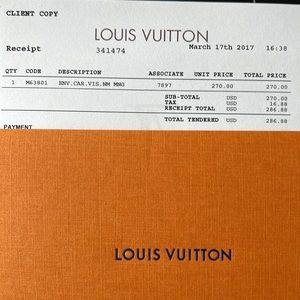 Louis Vuitton Card Wallet - like new - no visible wear
